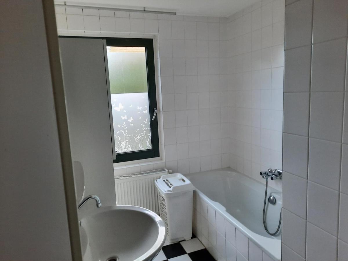 'T Wad Villa Tzummarum Ngoại thất bức ảnh